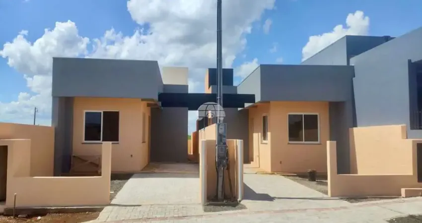 Casa com 2 quartos à venda na Rua Terezinha Folle Beltrame, 106 LADO, Fraron, Pato Branco