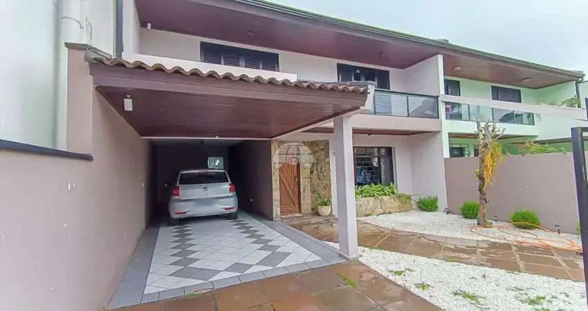 Casa com 3 quartos à venda na Rua Bolsão dos Papagaios, 53, Centro, Pinhais