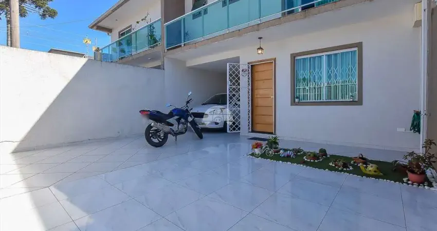 Casa com 3 quartos à venda na Rua Alberto Mansuetto Dallagassa, 135, Pinheirinho, Curitiba