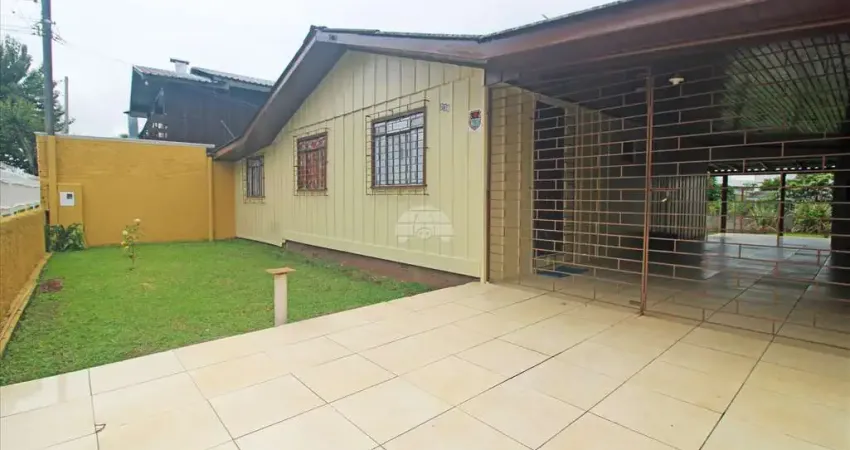 Casa com 4 quartos para alugar na Rua Thereza Thomazzi, 236, Sítio Cercado, Curitiba