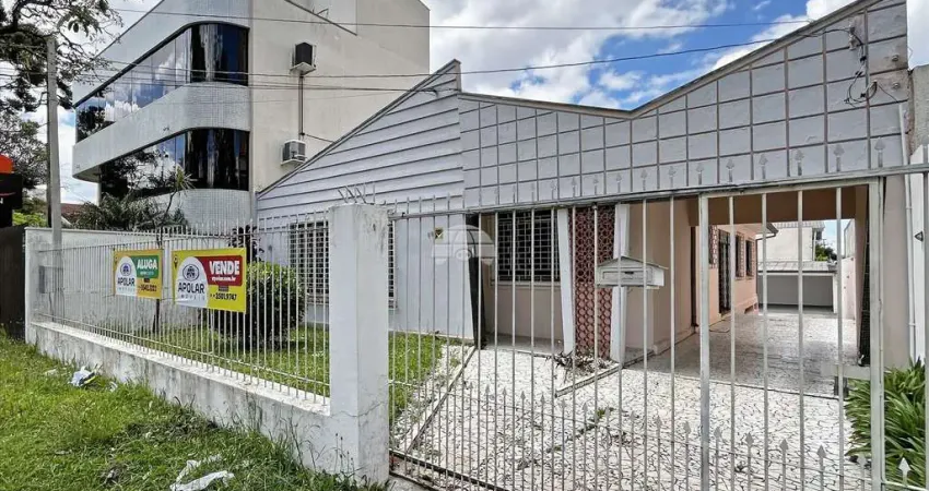 Casa com 3 quartos para alugar na Rua Vereador Constante Pinto, 60, Bacacheri, Curitiba