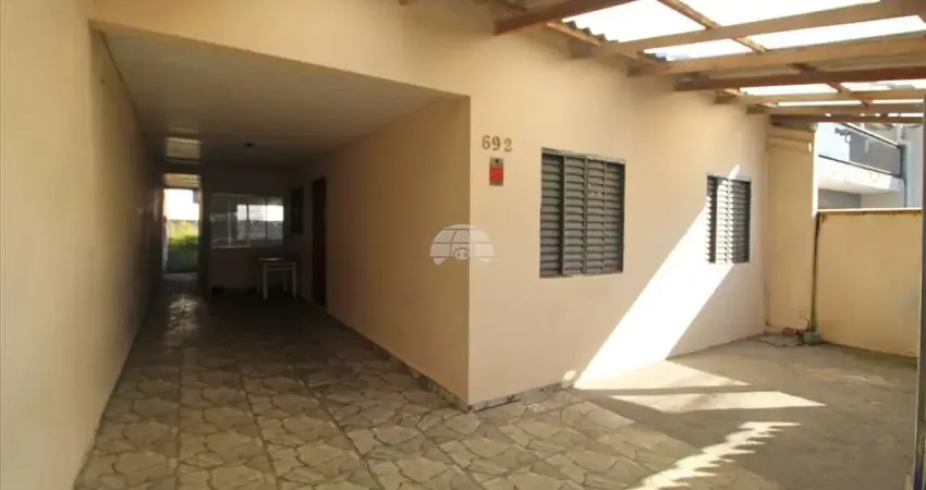 Casa com 2 quartos para alugar na Rua Pia Lazzari Bertoldi, 692, Campo de Santana, Curitiba