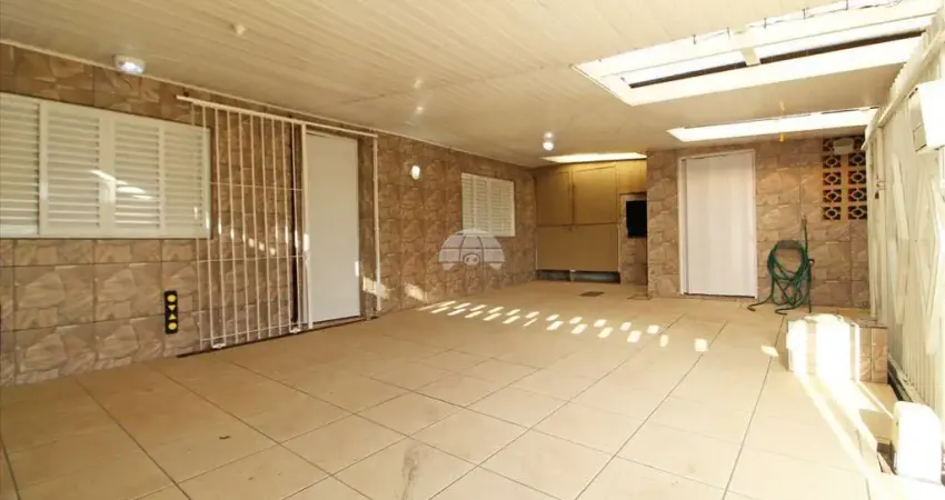 Casa com 2 quartos para alugar na Rua Cidade de Maria Helena, 629, Cidade Industrial, Curitiba