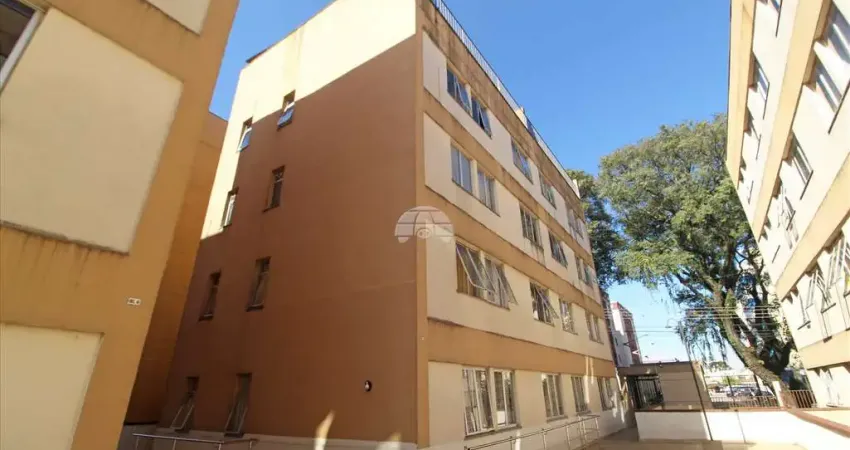 Apartamento com 3 quartos para alugar na Rua Itajubá, 644, Portão, Curitiba