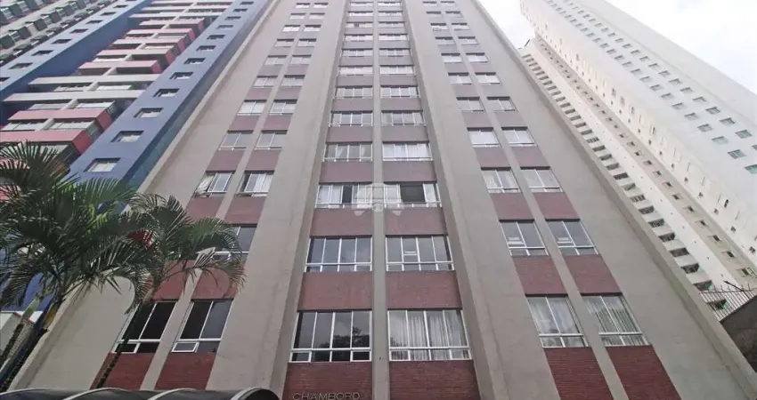 Apartamento com 3 quartos para alugar na Rua José de Alencar, 90, Cristo Rei, Curitiba