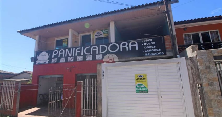 Casa com 3 quartos para alugar na Rua Cidnei Grein Corrêa, 776, Guatupê, São José dos Pinhais