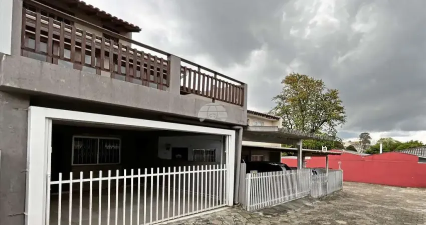 Casa com 3 quartos para alugar na Rua João Ramalho, 443, Bairro Alto, Curitiba