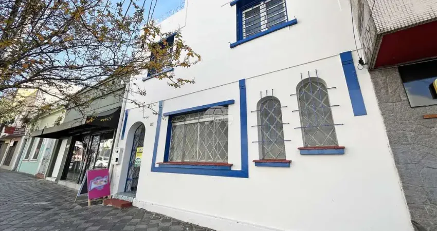 Casa com 5 quartos para alugar na Rua Mateus Leme, 357, São Francisco, Curitiba