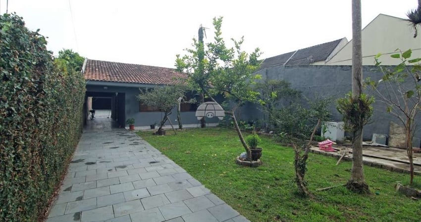 Casa com 3 quartos para alugar na Rua Mercedes Stresser, 885, Bairro Alto, Curitiba