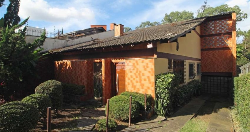 Casa para alugar na Rua Coronel Adyr Guimarães, 404, Ahú, Curitiba