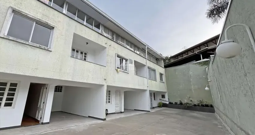 Casa em condomínio fechado com 4 quartos para alugar na Rua José Kalinowski, 61, Bom Retiro, Curitiba