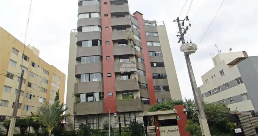 Apartamento com 3 quartos para alugar na Rua Professor Luiz César, 873, Água Verde, Curitiba