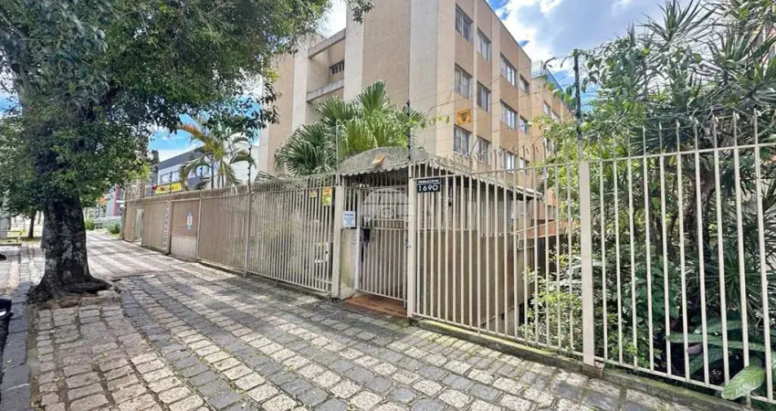 Apartamento com 2 quartos para alugar na Rua Mateus Leme, 1690, Centro Cívico, Curitiba