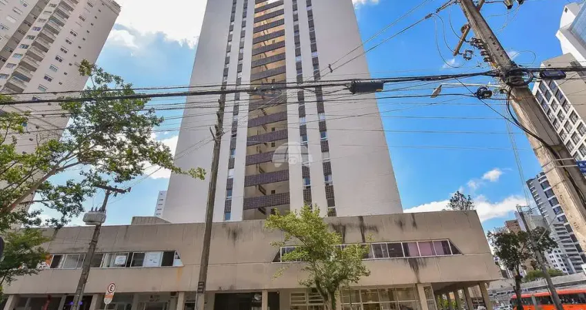 Apartamento com 3 quartos para alugar na Rua Petit Carneiro, 1166, Água Verde, Curitiba