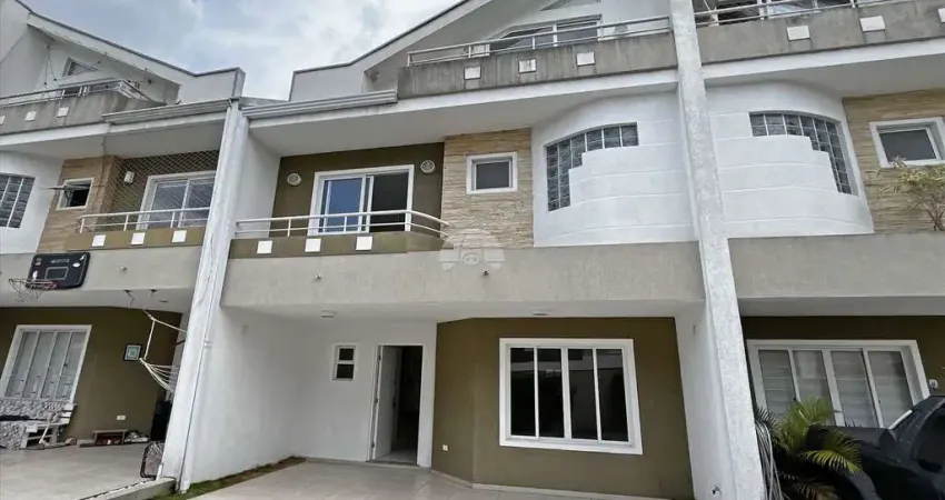 Casa com 3 quartos para alugar na Rua João Carlos de Souza Castro, 120, Guabirotuba, Curitiba