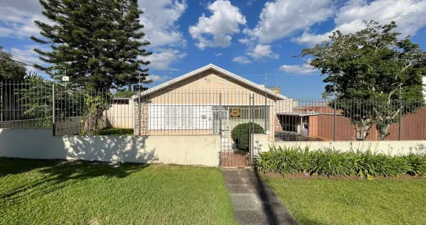 Casa com 3 quartos para alugar na Rua Nunes Machado, 2315, Rebouças, Curitiba