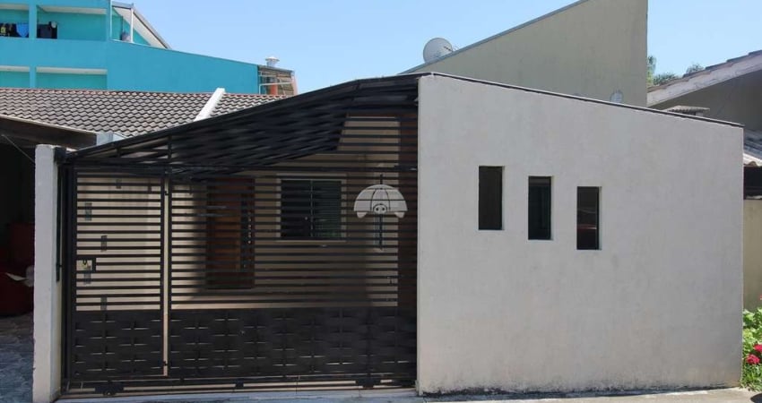 Casa com 2 quartos para alugar na Rua José Marszalek, 153, Thomaz Coelho, Araucária