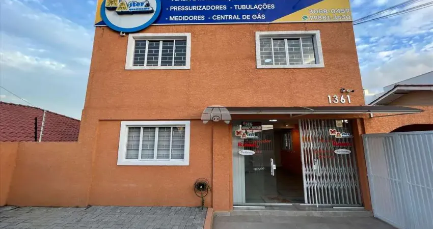 Casa para alugar na Avenida Presidente Wenceslau Braz, 1361, Lindóia, Curitiba