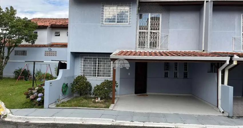 Casa com 3 quartos para alugar na Rua Augusto Steembock, 601, Uberaba, Curitiba