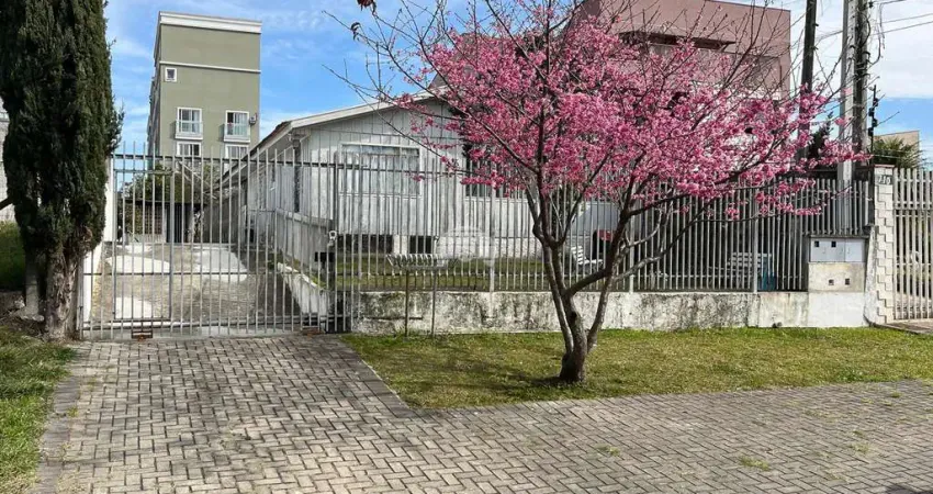 Casa com 2 quartos para alugar na Rua Professor Antônio Martins Franco, 708, Novo Mundo, Curitiba