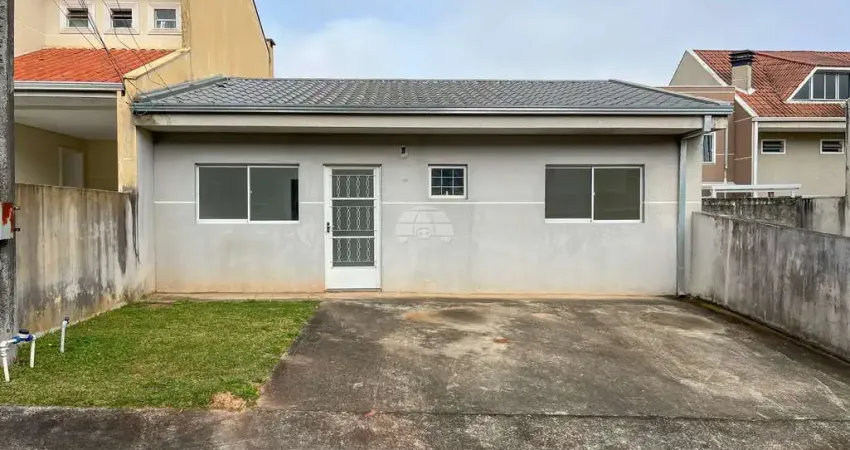 Casa com 3 quartos para alugar na Rua Frederico Stella, 152, Cachoeira, Curitiba