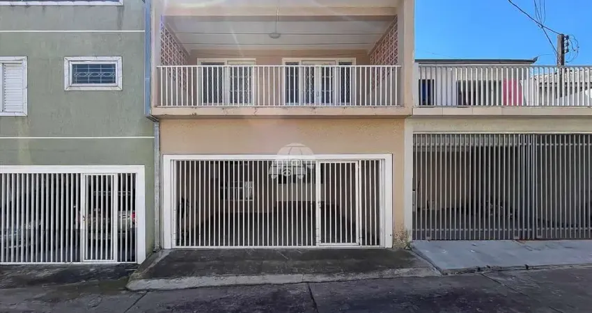 Casa com 3 quartos para alugar na Rua Cristiano Strobel, 3370, Alto Boqueirão, Curitiba