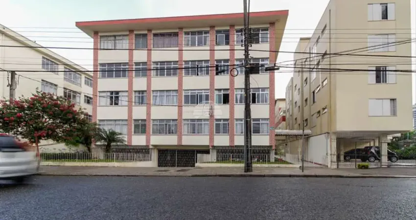Apartamento com 3 quartos para alugar na Rua Marechal Hermes, 550, Centro Cívico, Curitiba