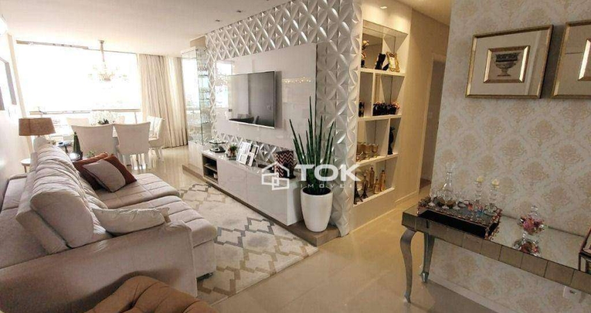 Lindo apartamento com 1 suíte + 2 dormitórios com vista para a Marina no centro de Itajaí - SC