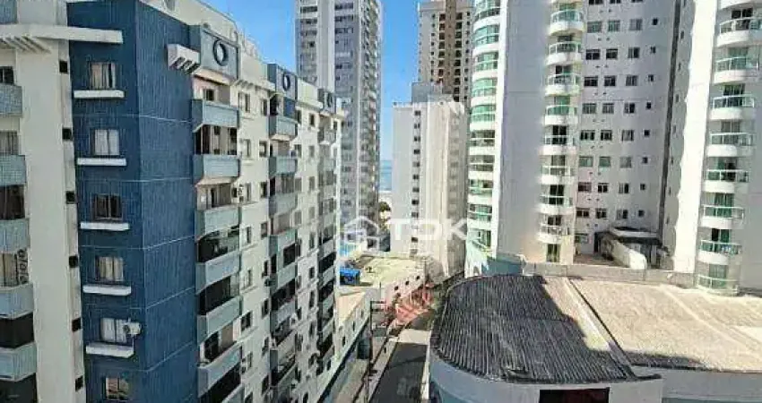 Apartamento com 01 Suíte mais 03 Dormitórios no Centro de Balneário Camboriú SC