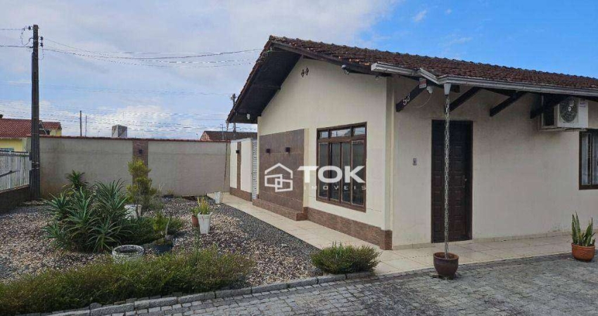 Casa com 3 quartos à venda na Rua Martin Maul, 53, Iririú, Joinville