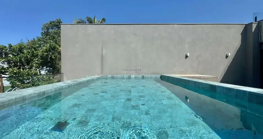 Residência exclusiva em condomínio frente ao mar | praia de camburi