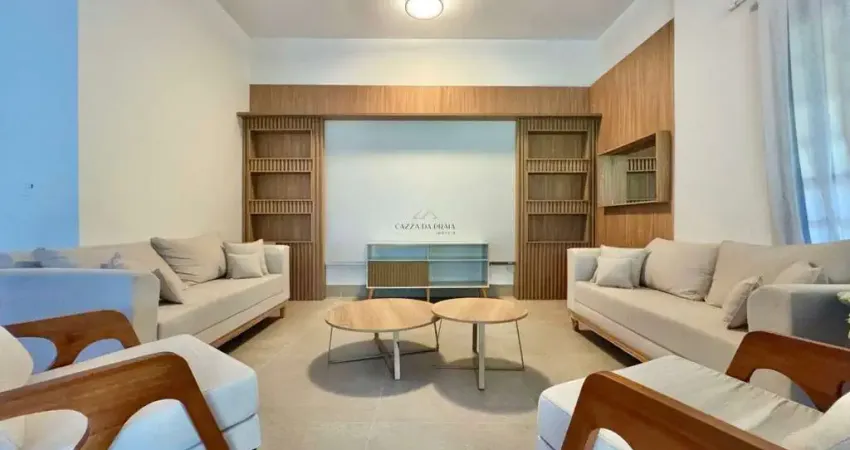 Residência em condomínio fechado à 300mts da praia de camburizinho!