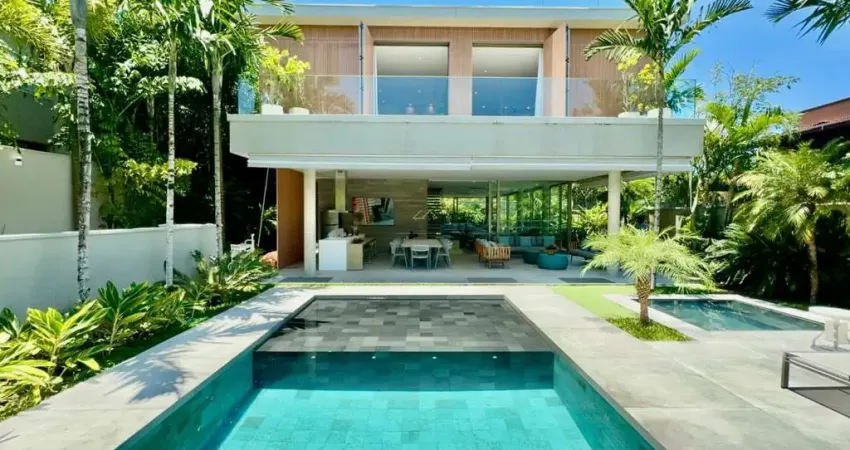 Arquitetura contemporânea: um refúgio sofisticado a poucos passos do mar | praia da baleia