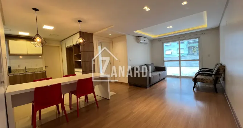 Apartamento fantástico, semimobiliado, com terraço e nna área central da cidade