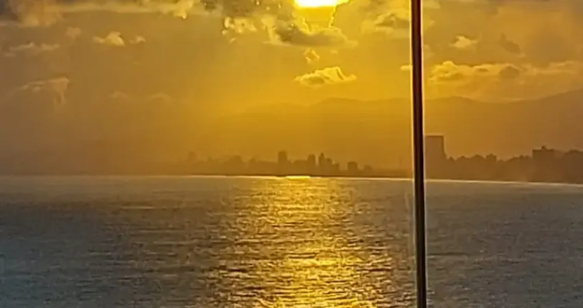 Apartamento alto padrão com vista para o mar no canto do forte - santos