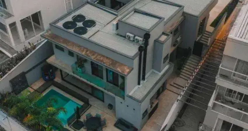 Casa à venda em santana de parnaíba, tamboré, com 3 suítes, com 306 m², tamboré onze