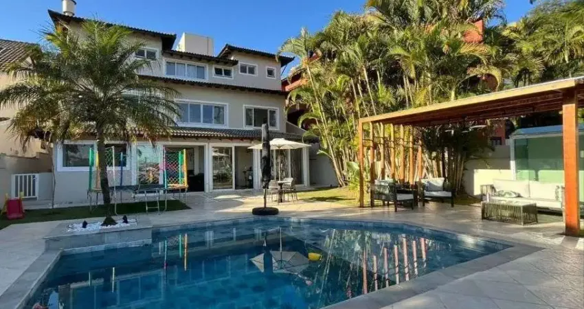 Casa com 5 dormitórios à venda, 400 m² por R$ 3.990.000,00 -  Alphaville - Santana de Parnaíba/SP