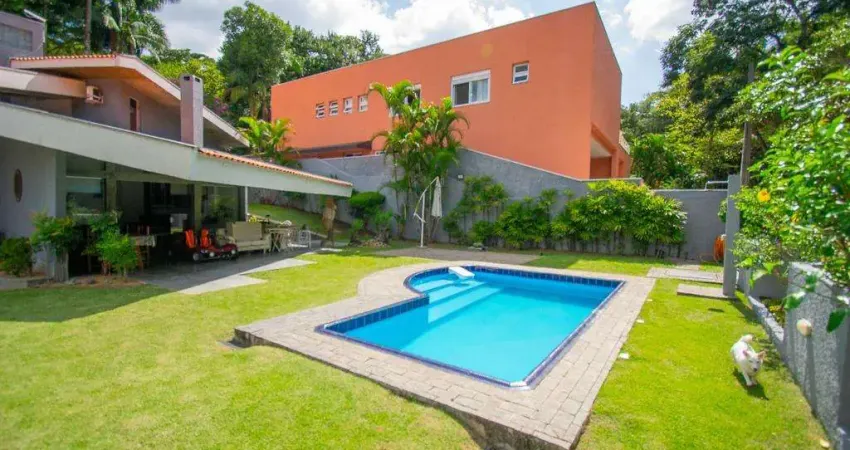 Casa à venda em jandira, altos de são fernando, com 5 quartos, com 355.29 m², forest hills