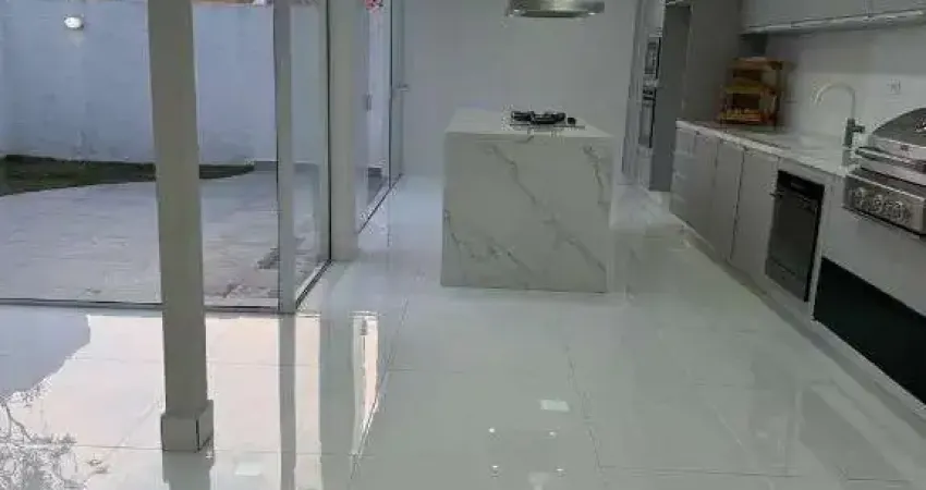 Casa com 4 Quartos - Alphaville - Santana de Parnaíba/SP