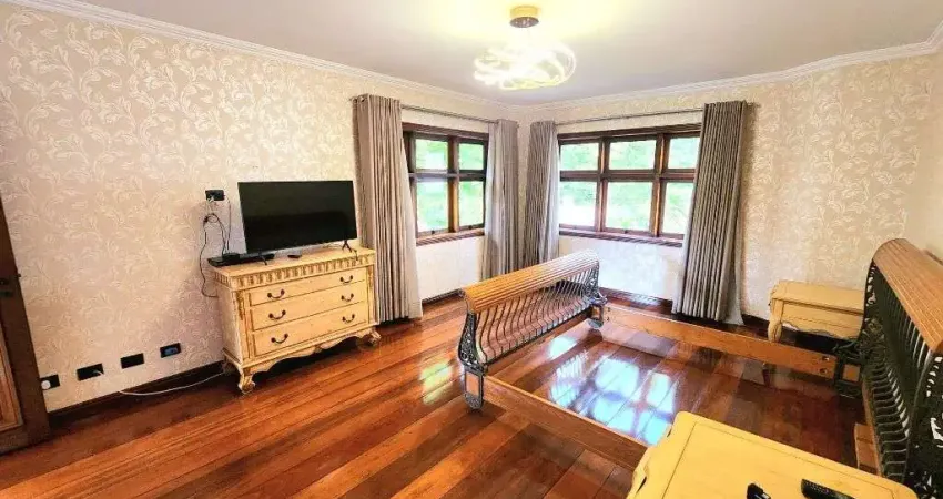 Casa em condomínio fechado com 4 quartos para alugar no Alphaville, Barueri 