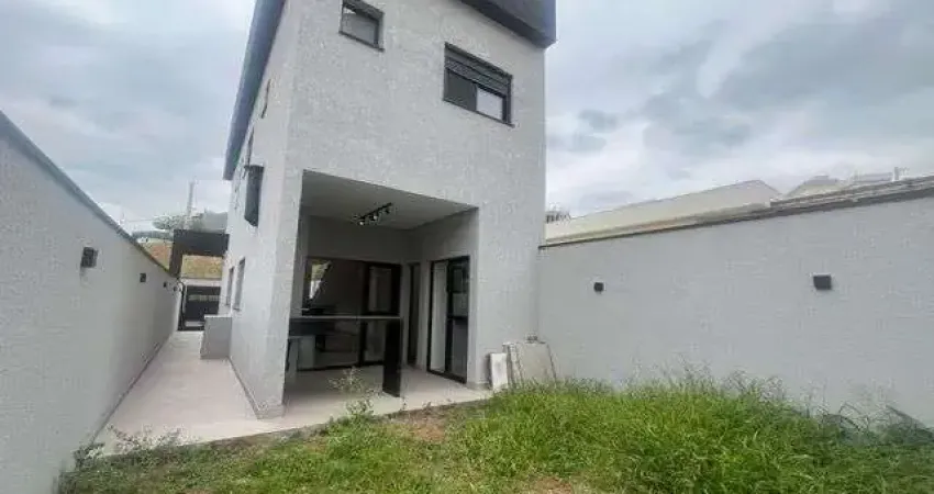 Casa com 3 Quartos - Alphaville - Santana de Parnaíba/SP