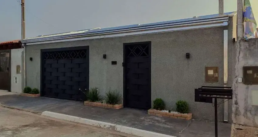 Casa com 3 quartos à venda, 170 m² por R$ 320.000 - Centro - Adolfo/SP
