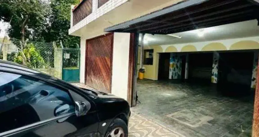 Casa com 4 quartos à venda, 443 m² por R$ 1.500.000 - Jardim Audir - Barueri/SP