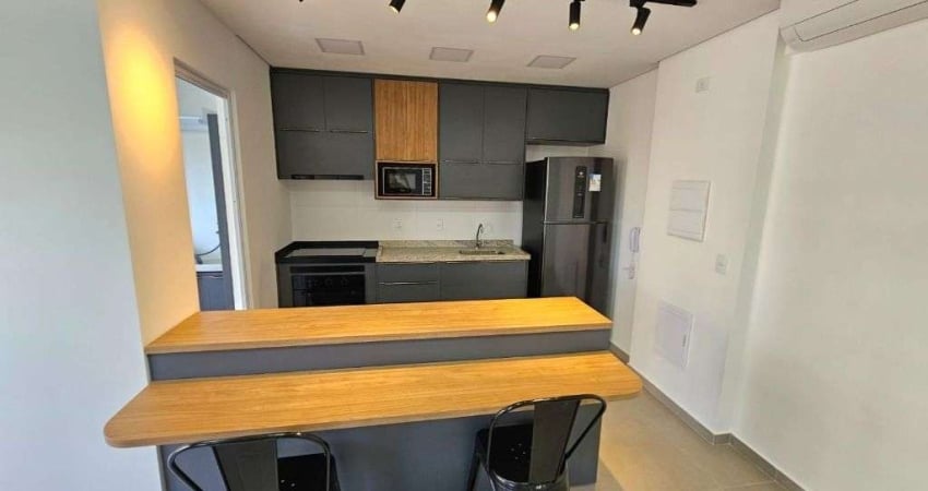 Apartamento com 1 dormitório para alugar, 40 m² por R$ 4.650,00/mês - Alphaville - Barueri/SP