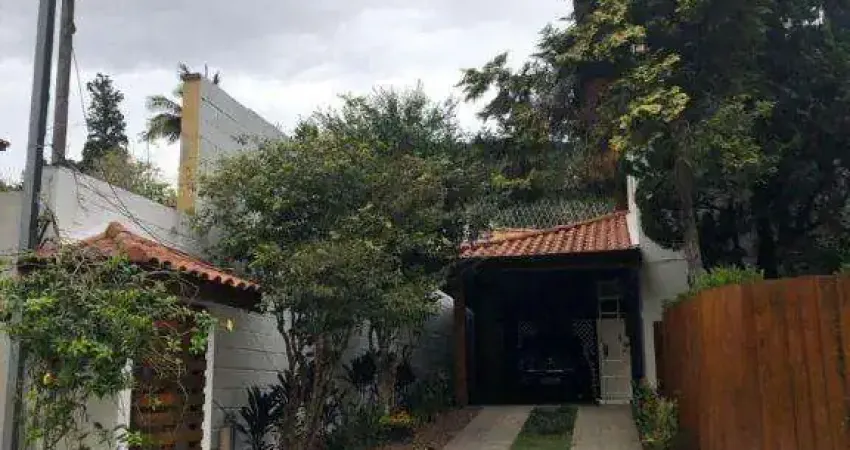 Casa à venda em cotia, granja viana, com 5 quartos, com 380 m², roma