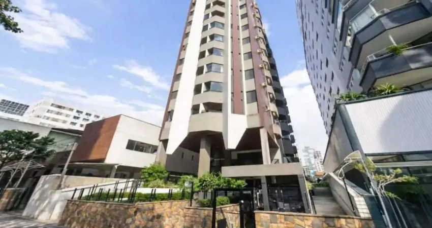 Cobertura Duplex com um dormitórios com piscina a 2 ruas da praia!