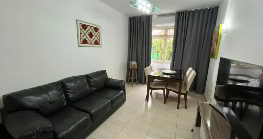 Apartamento amplo no gonzaga com 103m², 2 dormitórios (1 suíte), dependência completa e porteira fechada