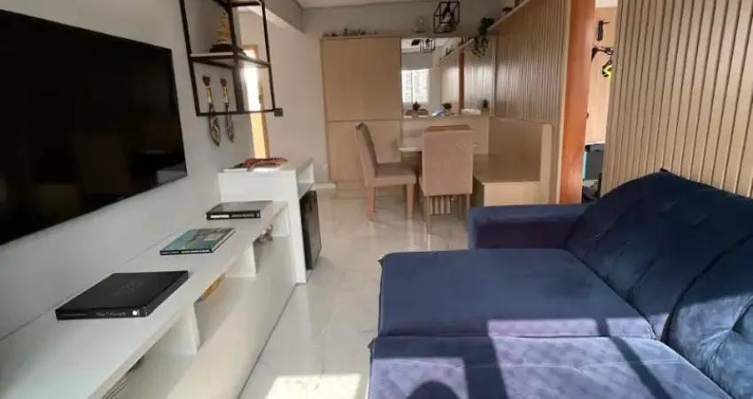 Porteira fechada com 89m², 2 dormitórios (1 suíte), todo decorado é entrar e morar