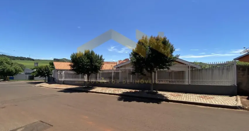 Casa de esquina com  3 quartos (2 suítes) | gourmet completo no jardim itália | casa em arandu