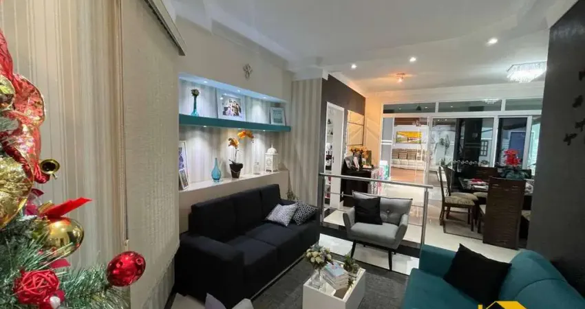 Sobrado com 3 Dormitórios 1 Suite Master - PISCINA - Cond. Green Park